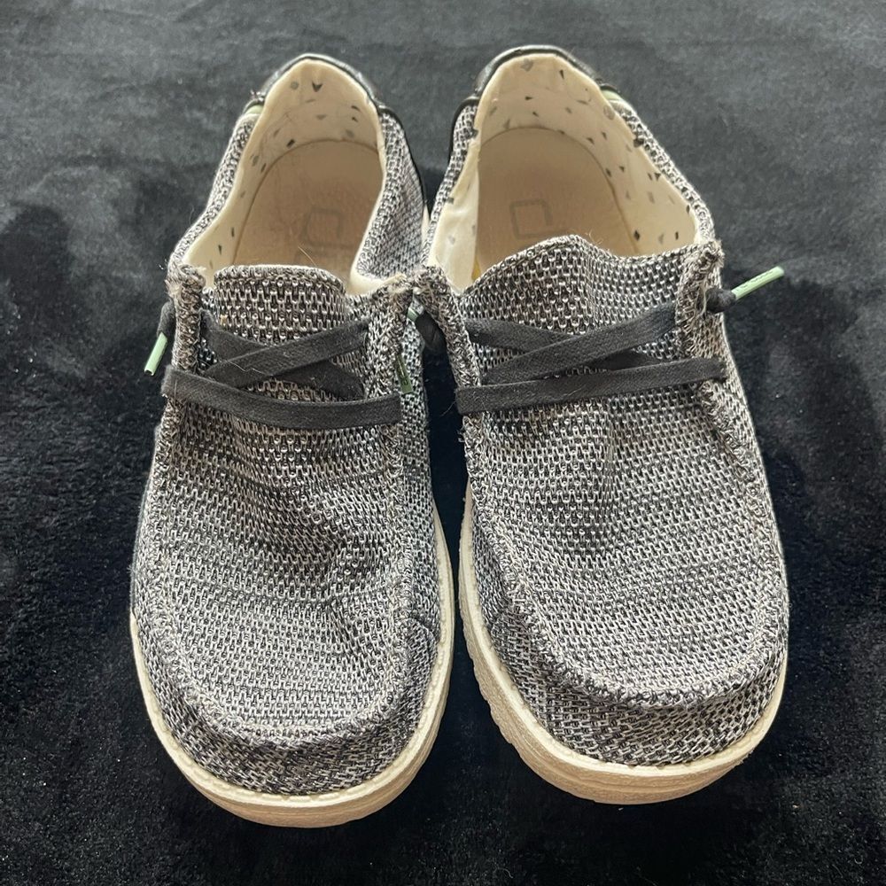 Hey dude Wendy sox sparking black slip on shoe, size 6
